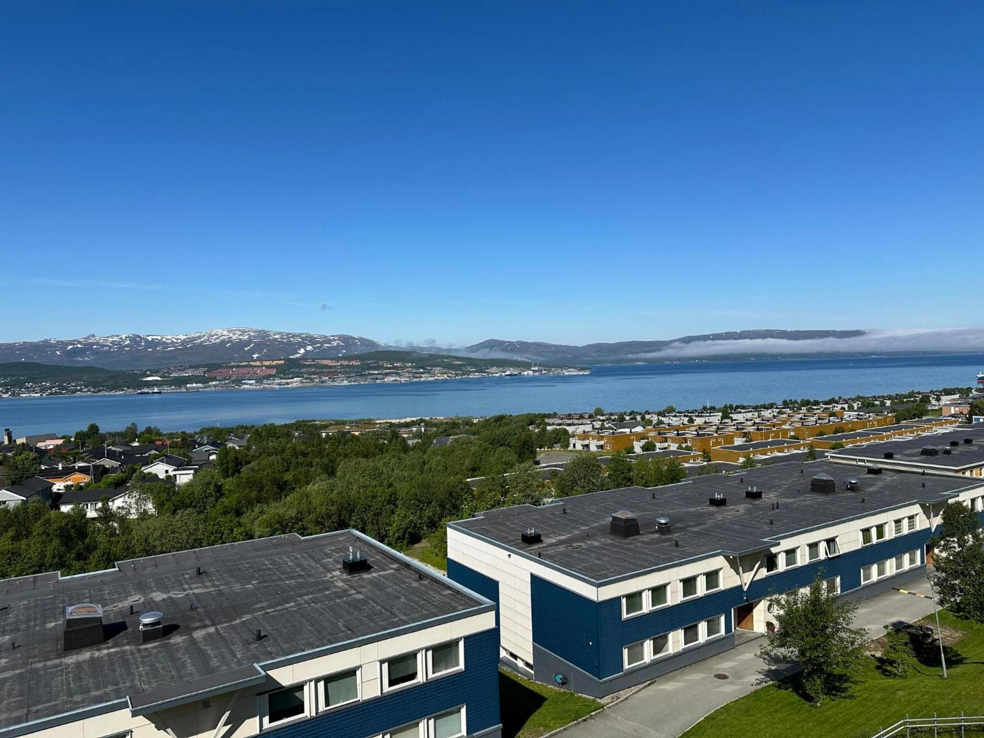 Miracle Tromso, Cozy Double Bed Private Room In A Shared Apartment With Stunning Tromso Views Exteriér fotografie