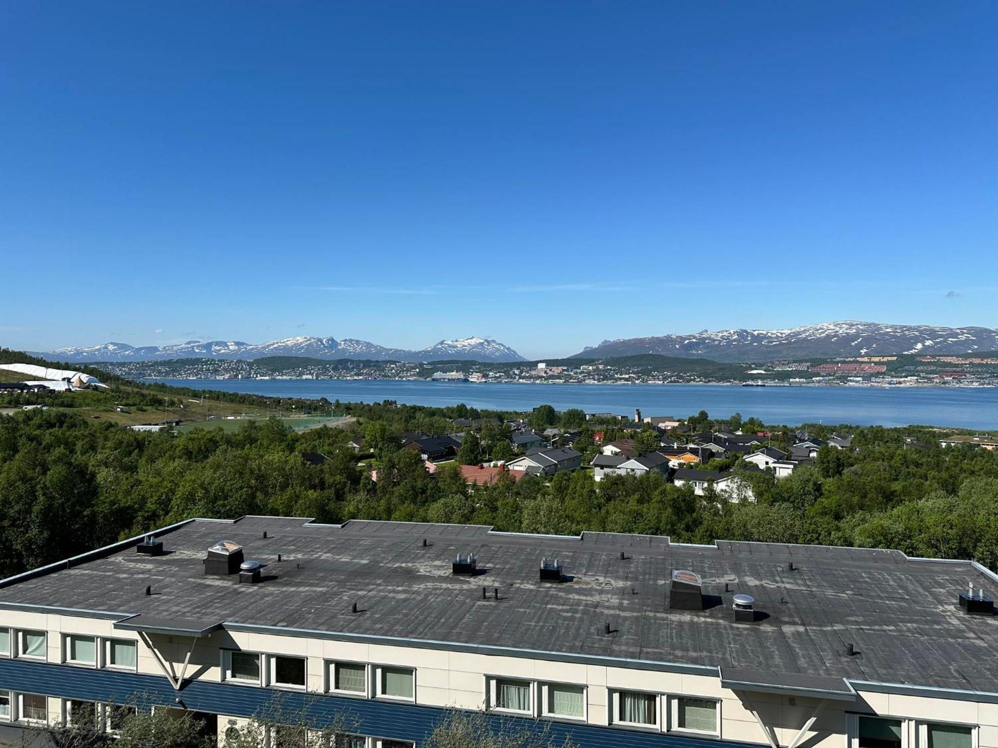 Miracle Tromso, Cozy Double Bed Private Room In A Shared Apartment With Stunning Tromso Views Exteriér fotografie