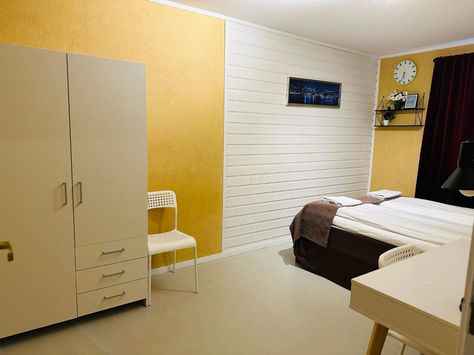 Miracle Tromso, Cozy Double Bed Private Room In A Shared Apartment With Stunning Tromso Views Exteriér fotografie
